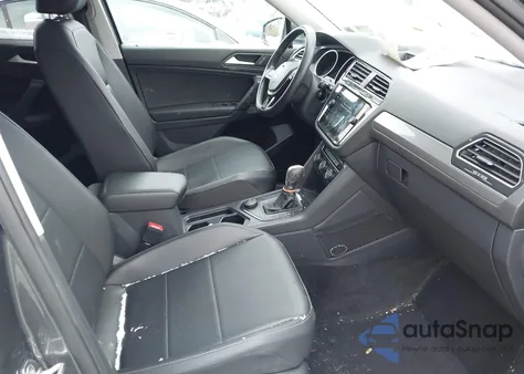 2019 Volkswagen Tiguan 2.0T Se/2.0T Sel/2.0T Sel R-Line/2.0T Sel R-Line Black z USA, uszkodzony, nr VIN 3VV2B7AX7KM005110